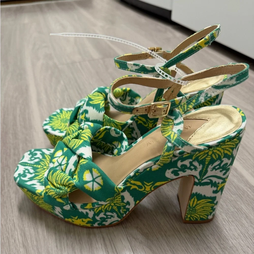 NWT Antonio Melani Mya Palm Print Platform Sandals Green Block Heel 8.5